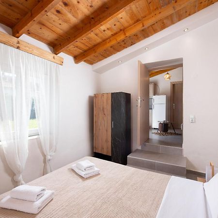 Kentrikon Rooms III & Mint House Limenária Kültér fotó